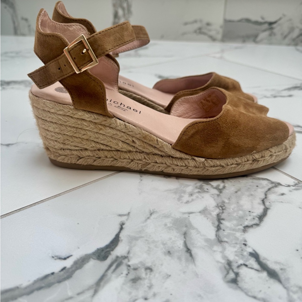 Eric Michael Lupa Women’s Sandal Size 39 with Box